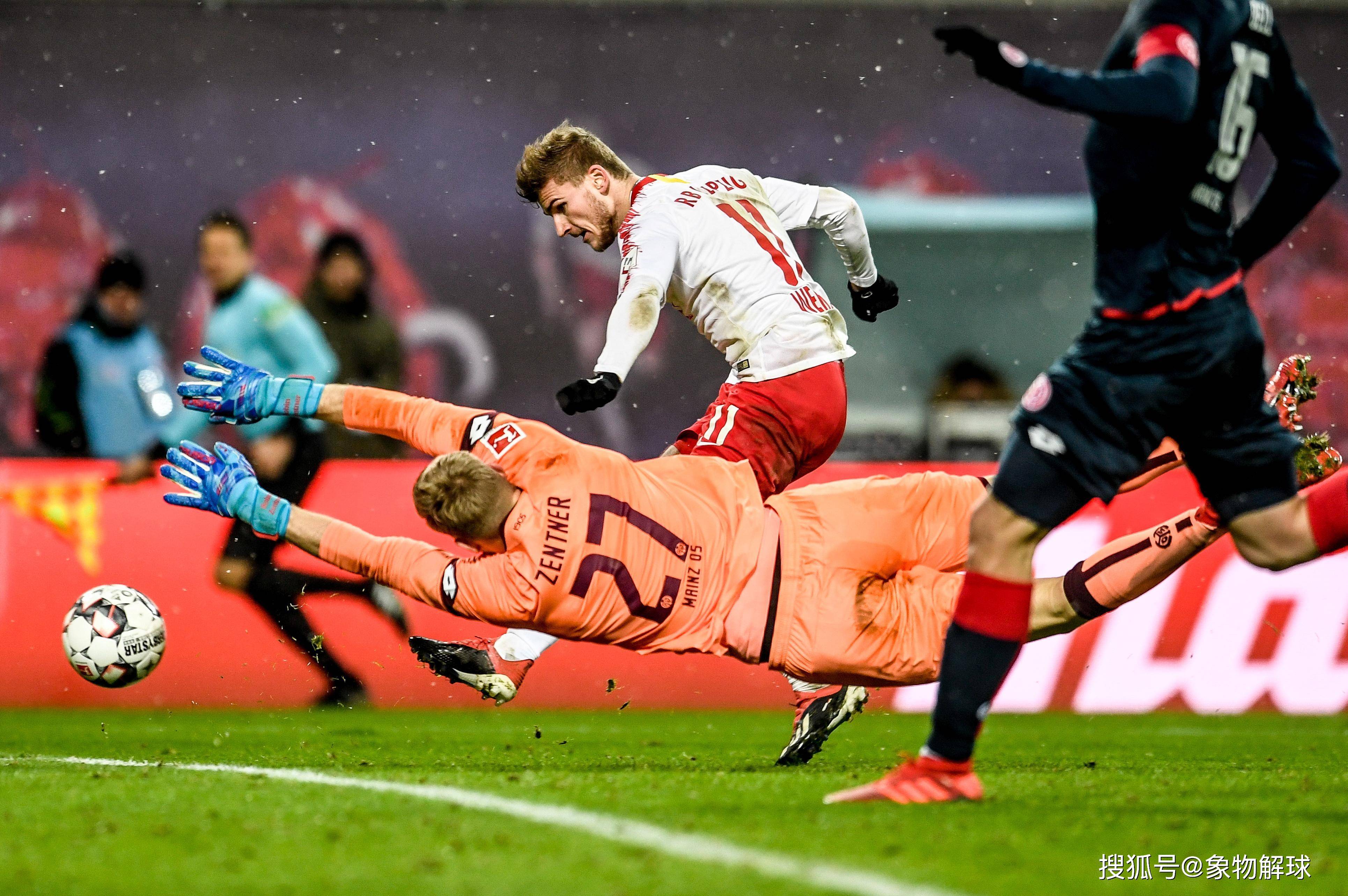 包含谢菲联队主场输给维拉，降级压力大增的词条