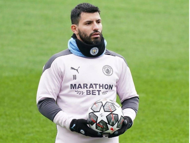 雷火电竞主播-贝蒂哈斯真除防守，前场锋线出手高效