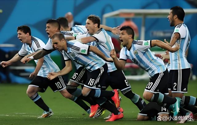 哥伦比亚队备战美洲杯，球员调整状态