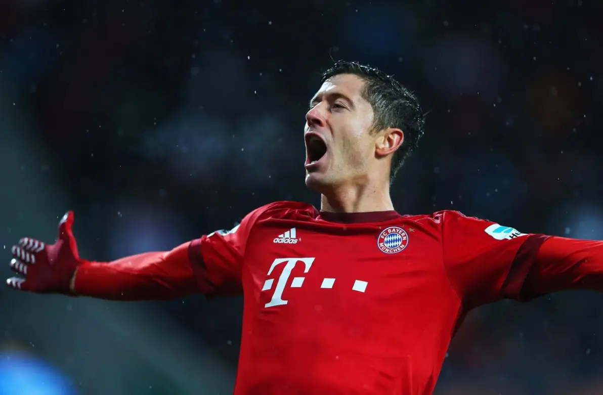 关于瓦朗谢纳法甲联赛力挽狂澜绝地反击的信息