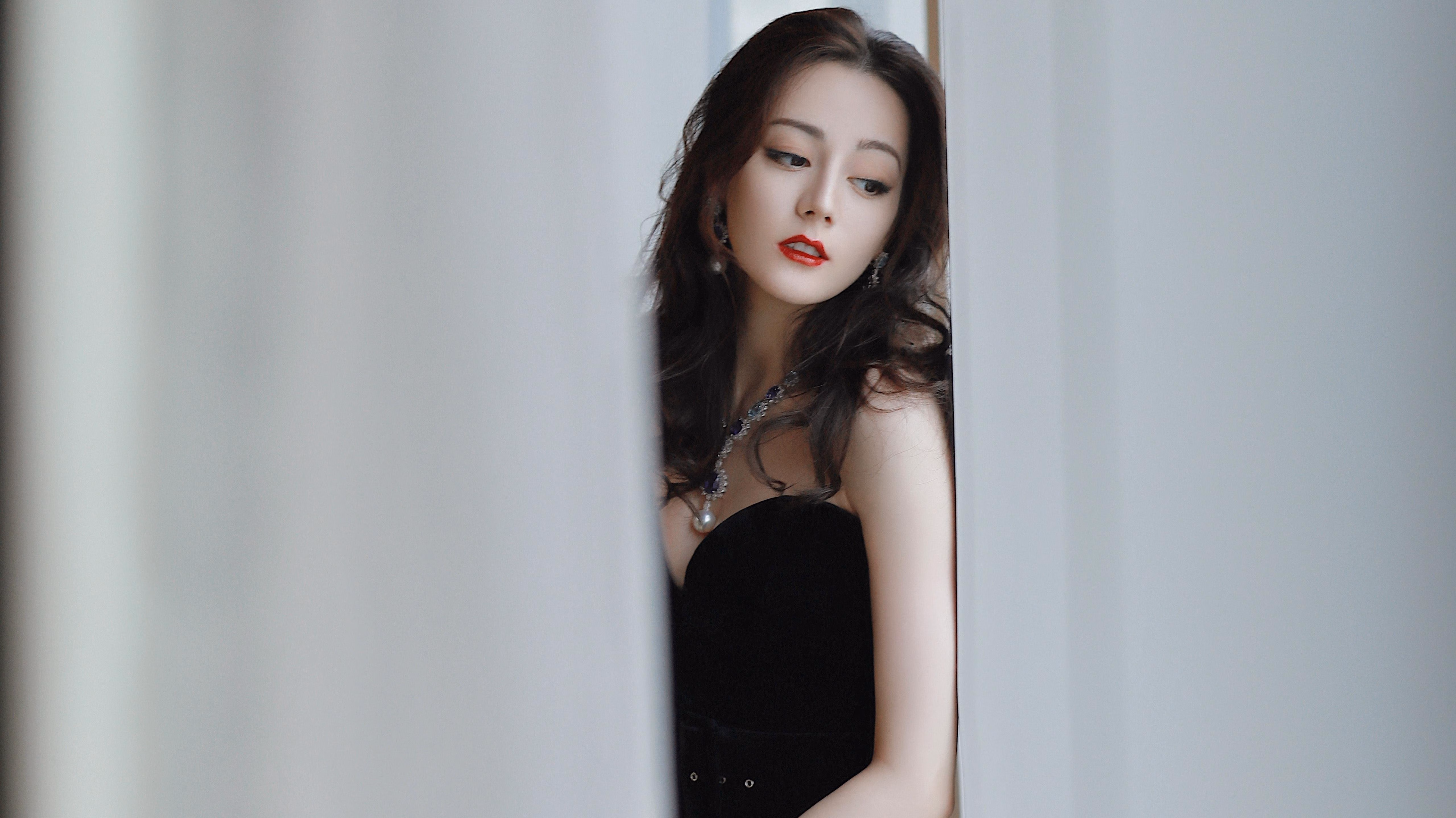 格列兹曼闪耀逆境，智利铁链封锁厄瓜多尔—一场定义价值的经典战役