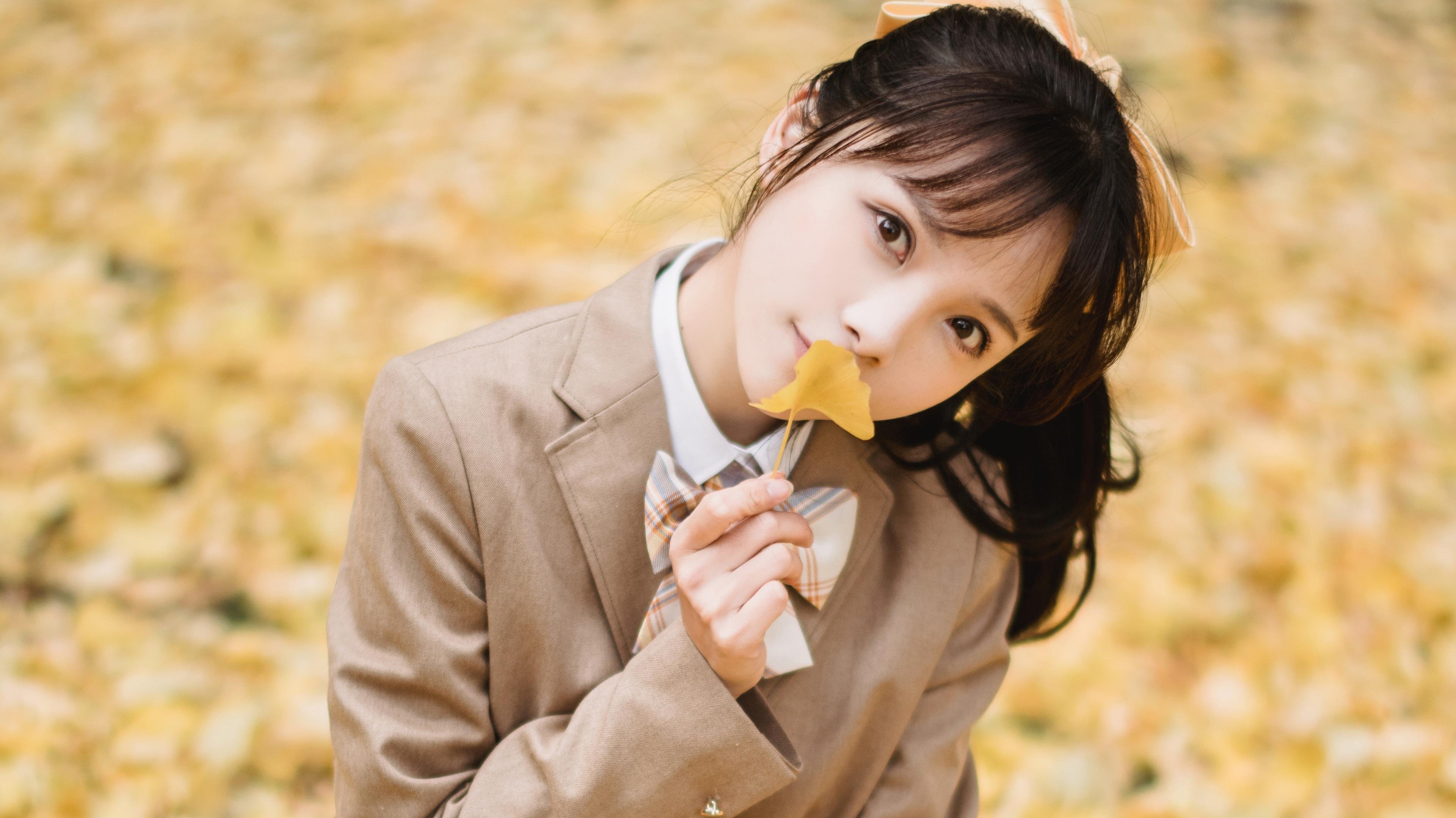 这确实是一个富有创意的挑战。我为您构思了以下方案