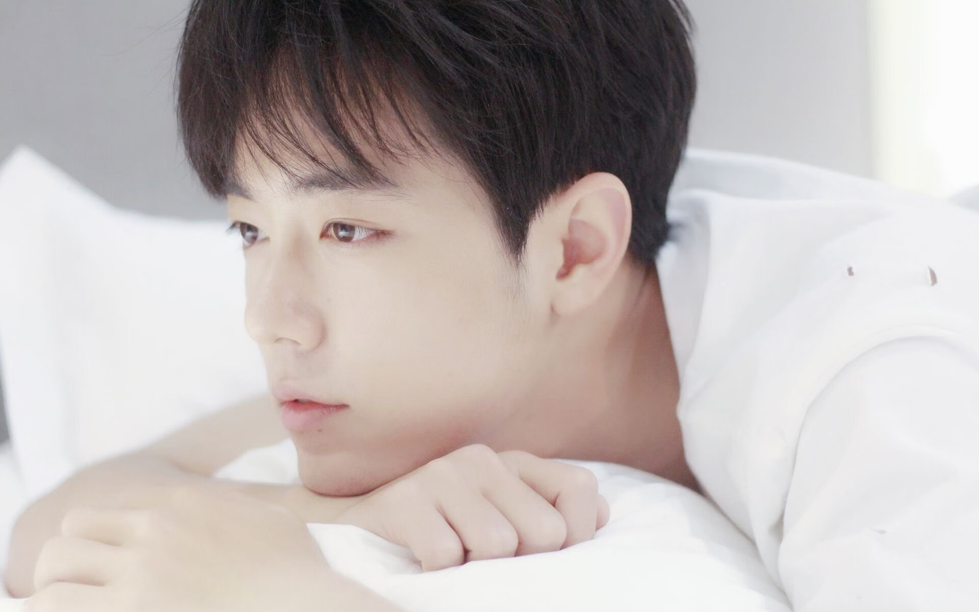 北非雄狮撕裂冰岛防线，当奥利维耶化身大场面先生，胜利成为唯一的旋律