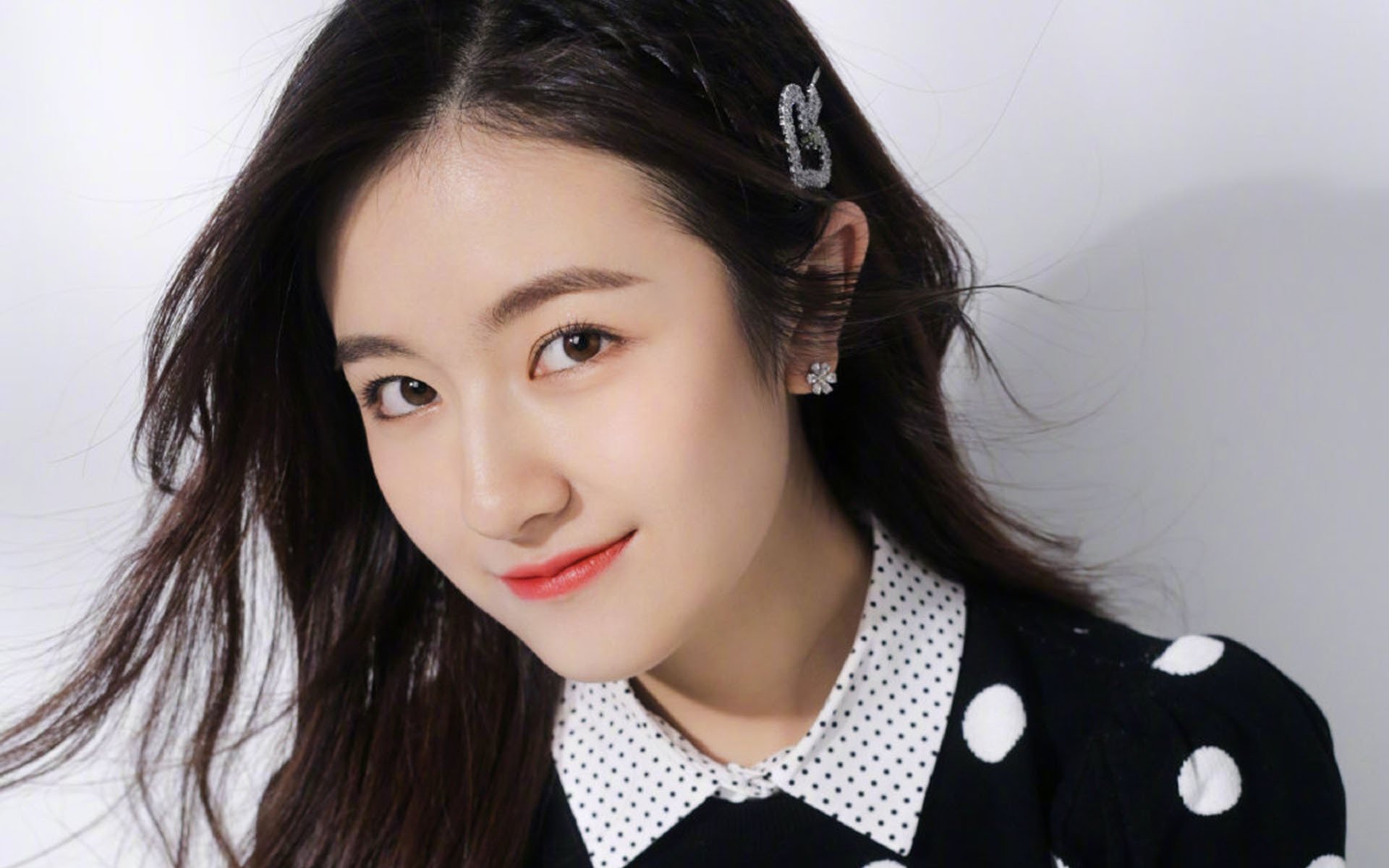 东方铁壁与西方重炮，深圳队用血肉长城逼出最强的东契奇